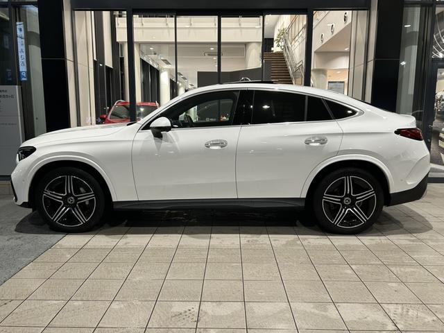 ＧＬＣ ＧＬＣ２２０ｄ　４ＭクペドライバズＰ＋ＡＭＧラインＰ　ＡＭＧライン　ＡＭＧレザーエクスクルーシブパッケージ　ドライバーズパッケージ　パノラミックスライディングルーフ　リアアクスルステアリング　本革シート　エアサスペンション　アンビエントライト（26枚目）