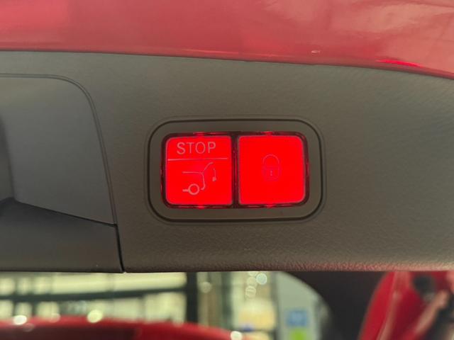 ＧＬＡクラス ＧＬＡ１８０　ＡＭＧラインパッケージ　ＡＭＧライン　メモリー付きパワーシート　シートヒーター　アンビエントライト　フットトランクオープナー　ワイヤレスチャージング　３６０°バックカメラ　プライバシーガラス　弊社デモアップ車両（10枚目）