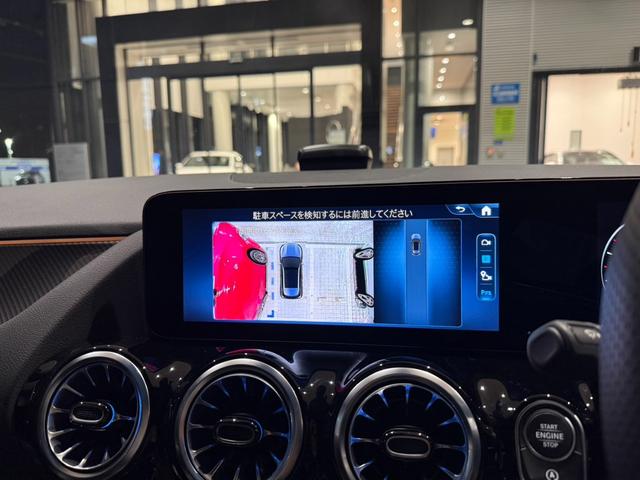 ＧＬＡクラス ＧＬＡ１８０　ＡＭＧラインパッケージ　ＡＭＧライン　メモリー付きパワーシート　シートヒーター　アンビエントライト　フットトランクオープナー　ワイヤレスチャージング　３６０°バックカメラ　プライバシーガラス　弊社デモアップ車両（14枚目）