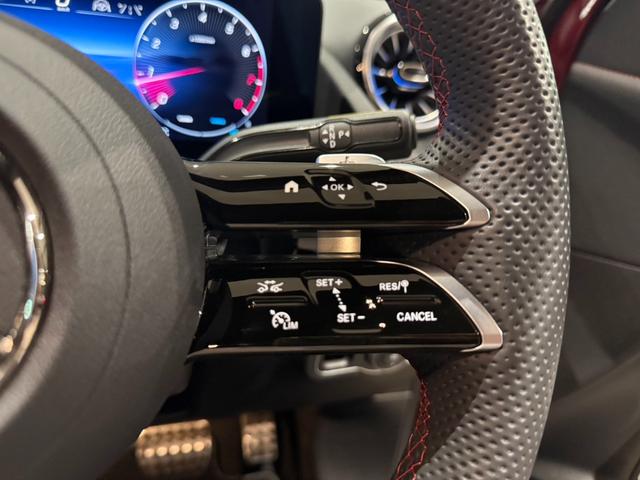 ＧＬＡクラス ＧＬＡ１８０　ＡＭＧラインパッケージ　ＡＭＧライン　メモリー付きパワーシート　シートヒーター　アンビエントライト　フットトランクオープナー　ワイヤレスチャージング　３６０°バックカメラ　プライバシーガラス　弊社デモアップ車両（22枚目）