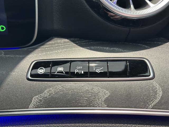 CLSクラス CLS450 4マチック スポーツ EX サンルーフ 黒本革 ブルメスター ヘッドアップディスプレイ 360°カメラ アンビエントライト メモリー付きパワーシート シートベンチレーター パフュームアトマイザー認定中古車保証(29枚目)