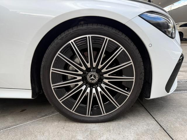 CLE CLE200 カブリオレ スポーツ レザーEX ドライバーズP 幌黒 茶本革 ヘッドアップディスプレイ ブルメスター シートベンチレーター 360°カメラ アンビエントライト メモリー付きパワーシート メルセデスケア継承(13枚目)