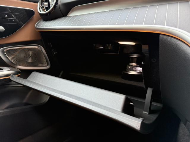 CLE CLE200 カブリオレ スポーツ レザーEX ドライバーズP 幌黒 茶本革 ヘッドアップディスプレイ ブルメスター シートベンチレーター 360°カメラ アンビエントライト メモリー付きパワーシート メルセデスケア継承(31枚目)