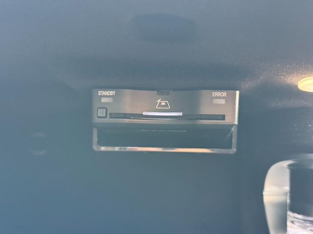 CLE CLE200 カブリオレ スポーツ レザーEX ドライバーズP 幌黒 茶本革 ヘッドアップディスプレイ ブルメスター シートベンチレーター 360°カメラ アンビエントライト メモリー付きパワーシート メルセデスケア継承(32枚目)