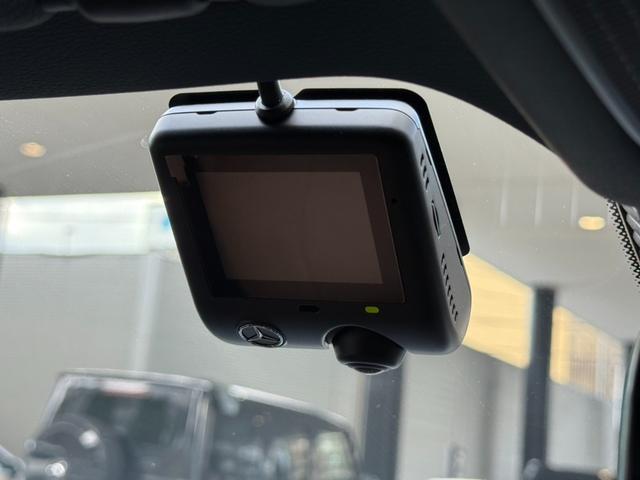 CLE CLE200 カブリオレ スポーツ レザーEX ドライバーズP 幌黒 茶本革 ヘッドアップディスプレイ ブルメスター シートベンチレーター 360°カメラ アンビエントライト メモリー付きパワーシート メルセデスケア継承(33枚目)