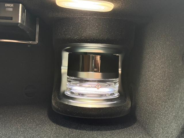 CLE CLE200 カブリオレ スポーツ レザーEX ドライバーズP 幌黒 茶本革 ヘッドアップディスプレイ ブルメスター シートベンチレーター 360°カメラ アンビエントライト メモリー付きパワーシート メルセデスケア継承(35枚目)