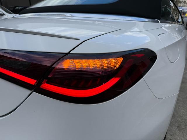 CLE CLE200 カブリオレ スポーツ レザーEX ドライバーズP 幌黒 茶本革 ヘッドアップディスプレイ ブルメスター シートベンチレーター 360°カメラ アンビエントライト メモリー付きパワーシート メルセデスケア継承(44枚目)