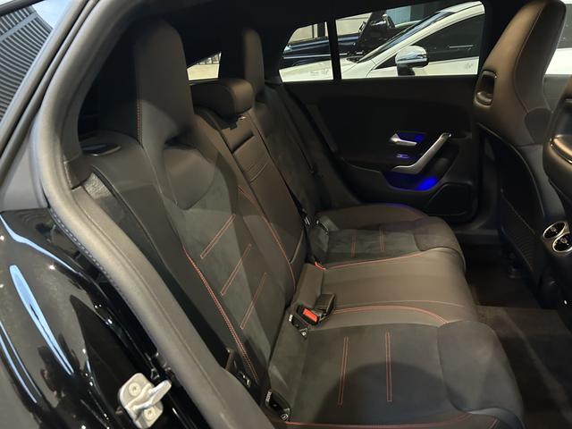 ＣＬＡクラス シューティングブレーク ＣＬＡ２００ｄ　シューティングブレークＡＭＧラインＰ　ＡＭＧライン　メモリー付きパワーシート　シートヒーター　３６０°カメラ　アンビエントライト　フットトランクオープナー　１０．２５インチメディアディスプレイ　１９ＡＷ　メルセデスケア継承（8枚目）