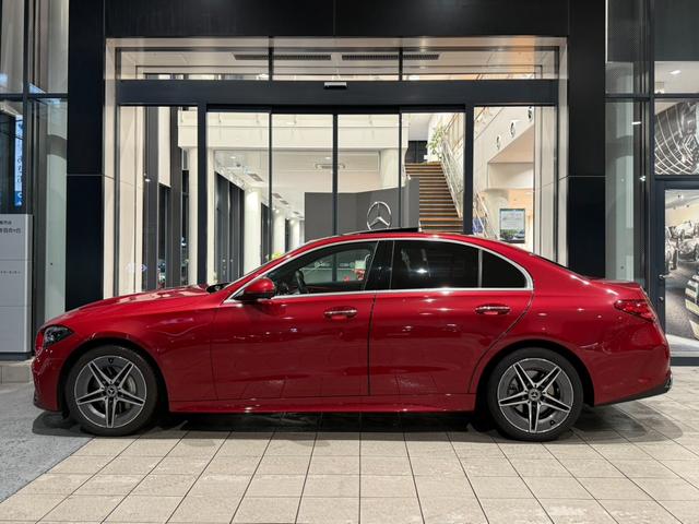 Cクラス C200アバンギャルド AMGラインパッケージ AMGライン パノラミックスライディングルーフ レザーエクスクルーシブパッケージ ドライバーズパッケージ ヘッドアップディスプレイ メモリー付きパワーシート シートヒーター ドラレコ 弊社デモアップ(2枚目)