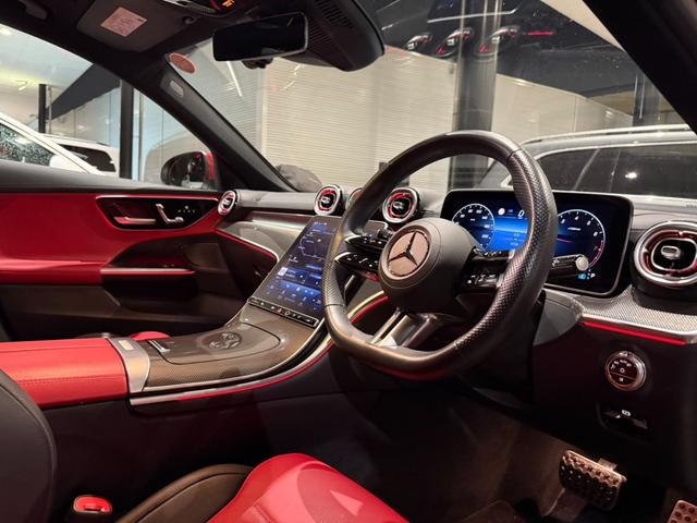 Cクラス C200アバンギャルド AMGラインパッケージ AMGライン パノラミックスライディングルーフ レザーエクスクルーシブパッケージ ドライバーズパッケージ ヘッドアップディスプレイ メモリー付きパワーシート シートヒーター ドラレコ 弊社デモアップ(5枚目)