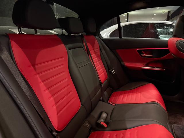 Cクラス C200アバンギャルド AMGラインパッケージ AMGライン パノラミックスライディングルーフ レザーエクスクルーシブパッケージ ドライバーズパッケージ ヘッドアップディスプレイ メモリー付きパワーシート シートヒーター ドラレコ 弊社デモアップ(7枚目)