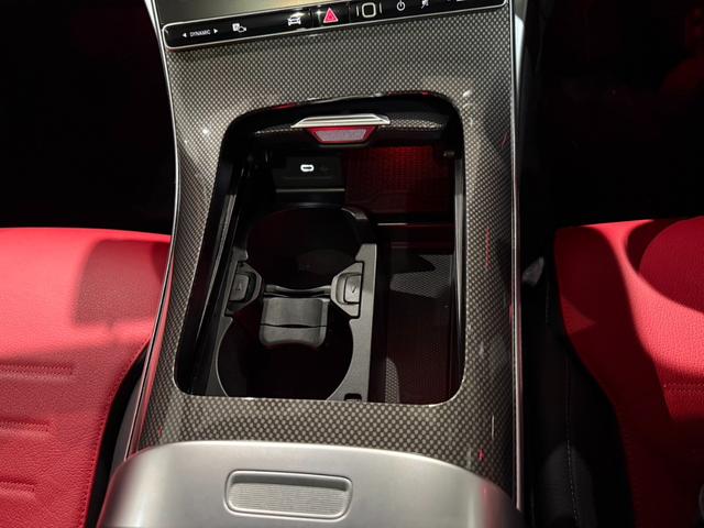 Cクラス C200アバンギャルド AMGラインパッケージ AMGライン パノラミックスライディングルーフ レザーエクスクルーシブパッケージ ドライバーズパッケージ ヘッドアップディスプレイ メモリー付きパワーシート シートヒーター ドラレコ 弊社デモアップ(17枚目)