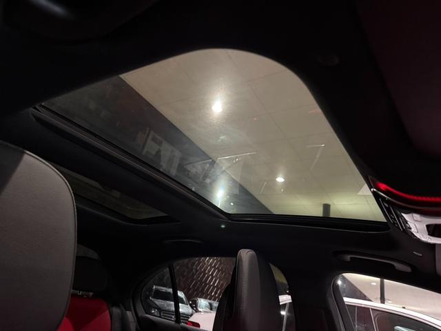 Cクラス C200アバンギャルド AMGラインパッケージ AMGライン パノラミックスライディングルーフ レザーエクスクルーシブパッケージ ドライバーズパッケージ ヘッドアップディスプレイ メモリー付きパワーシート シートヒーター ドラレコ 弊社デモアップ(28枚目)