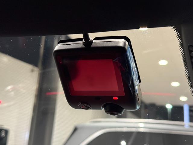 Cクラス C200アバンギャルド AMGラインパッケージ AMGライン パノラミックスライディングルーフ レザーエクスクルーシブパッケージ ドライバーズパッケージ ヘッドアップディスプレイ メモリー付きパワーシート シートヒーター ドラレコ 弊社デモアップ(31枚目)