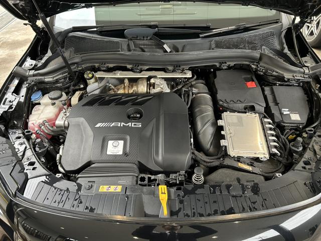 ＧＬＡクラス ＧＬＡ４５　Ｓ　４マチック＋　当社下取　ワンオーナー　黒本革　メモリー付きパワーシート　フットトランクオープナー　シートヒーター　６４色アンビエントライト　３６０°カメラ　認定中古車保証（12枚目）