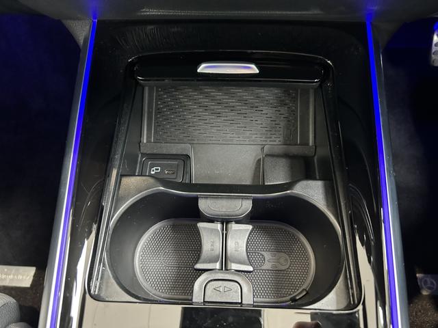 ＧＬＡクラス ＧＬＡ４５　Ｓ　４マチック＋　当社下取　ワンオーナー　黒本革　メモリー付きパワーシート　フットトランクオープナー　シートヒーター　６４色アンビエントライト　３６０°カメラ　認定中古車保証（18枚目）