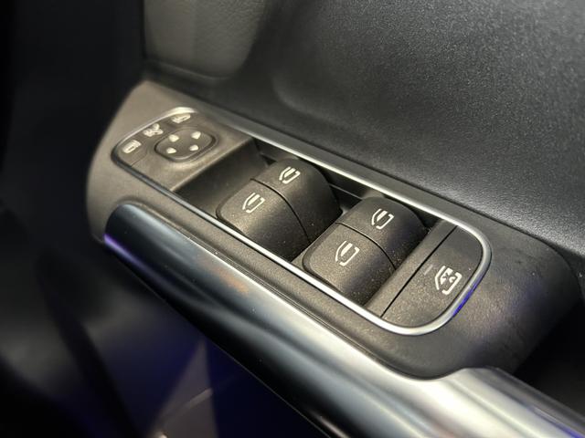 ＧＬＡクラス ＧＬＡ４５　Ｓ　４マチック＋　当社下取　ワンオーナー　黒本革　メモリー付きパワーシート　フットトランクオープナー　シートヒーター　６４色アンビエントライト　３６０°カメラ　認定中古車保証（23枚目）