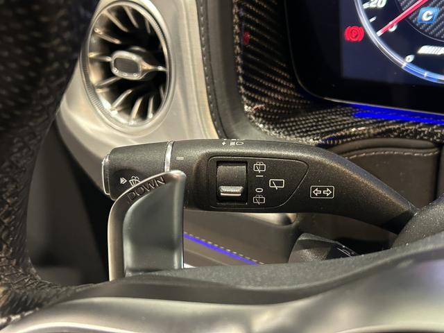 Gクラス G63 ストロンガーザンタイムエディション 全国250台限定(ダイヤモンドホワイト150台)シルバーシャドウアクセント バイカラー22インチクロススポークアルミホイール AMGレザーエクスクルーシブ AMGカーボンファイバーインテリアトリム(27枚目)