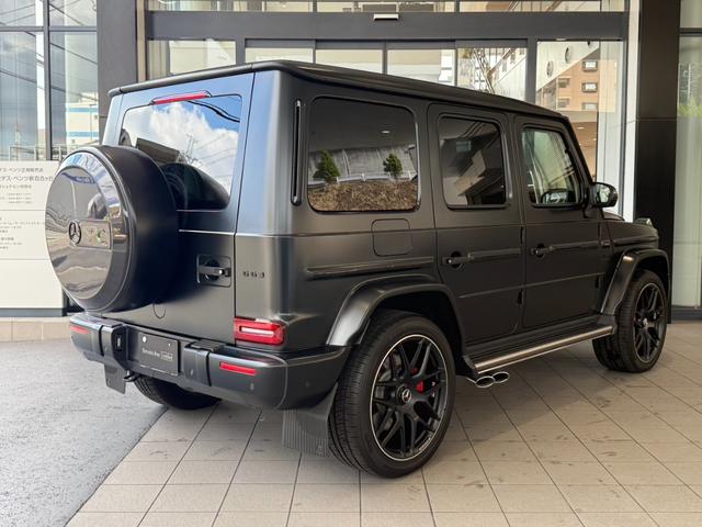 Gクラス G63 AMG特別オーダー/ナイトパッケージ2/カーボンファイバーインテリア/レザーエクスクルーシブパッケージ/22インチアルミホイール/ワンオーナー/ナッパレザーシート/メモリー付きパワーシート/弊社下取(5枚目)