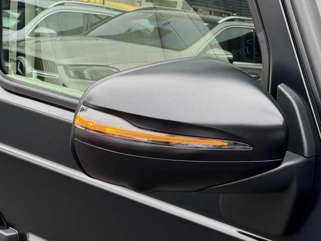 Gクラス G63 AMG特別オーダー/ナイトパッケージ2/カーボンファイバーインテリア/レザーエクスクルーシブパッケージ/22インチアルミホイール/ワンオーナー/ナッパレザーシート/メモリー付きパワーシート/弊社下取(7枚目)