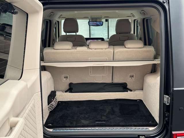 Gクラス G63 AMG特別オーダー/ナイトパッケージ2/カーボンファイバーインテリア/レザーエクスクルーシブパッケージ/22インチアルミホイール/ワンオーナー/ナッパレザーシート/メモリー付きパワーシート/弊社下取(12枚目)