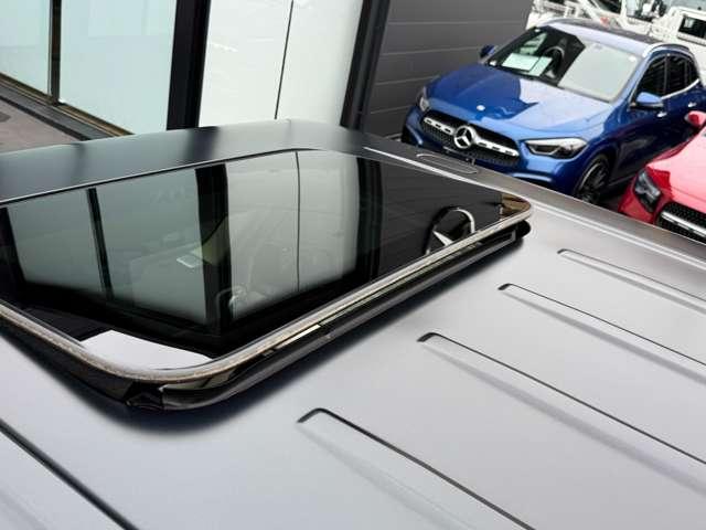 Gクラス G63 AMG特別オーダー/ナイトパッケージ2/カーボンファイバーインテリア/レザーエクスクルーシブパッケージ/22インチアルミホイール/ワンオーナー/ナッパレザーシート/メモリー付きパワーシート/弊社下取(13枚目)