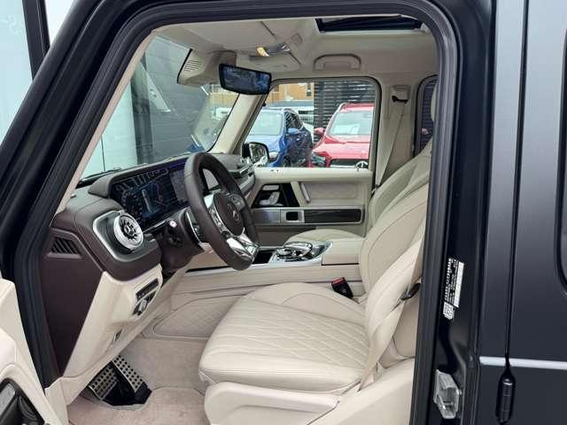 Gクラス G63 AMG特別オーダー/ナイトパッケージ2/カーボンファイバーインテリア/レザーエクスクルーシブパッケージ/22インチアルミホイール/ワンオーナー/ナッパレザーシート/メモリー付きパワーシート/弊社下取(16枚目)