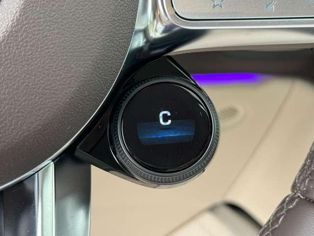 Gクラス G63 AMG特別オーダー/ナイトパッケージ2/カーボンファイバーインテリア/レザーエクスクルーシブパッケージ/22インチアルミホイール/ワンオーナー/ナッパレザーシート/メモリー付きパワーシート/弊社下取(29枚目)