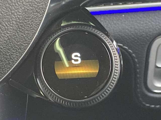 GLE GLE53 4マチック+ AMGインテリアカーボンP パノラマ 黒本革 3列シート ブルメスター 360°カメラ アンビエントライト温冷カップホルダー パフュームアトマイザー ヘッドアップディスプレイ 認定中古車保証(27枚目)