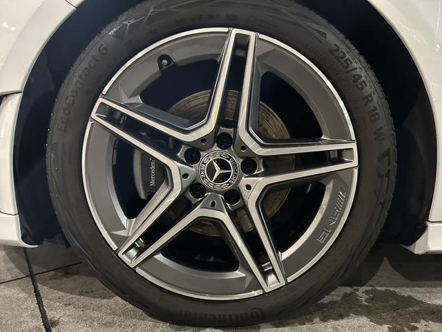 Aクラス A180 AMGライン A180 AMGラインパッケージ 18インチアルミホイール シートヒーター メモリー付きパワーシート レーダーセーフティーP アンビエントライト MBUX 純正ドラレコ前後 ワイヤレスチャージング(12枚目)