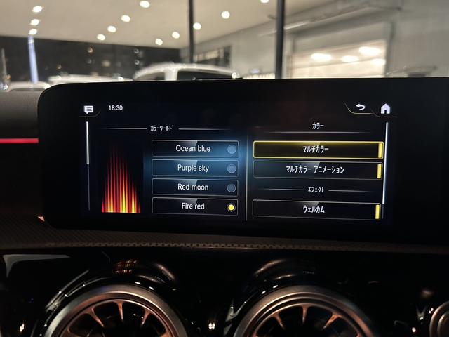 Aクラス A180 AMGライン A180 AMGラインパッケージ 18インチアルミホイール シートヒーター メモリー付きパワーシート レーダーセーフティーP アンビエントライト MBUX 純正ドラレコ前後 ワイヤレスチャージング(20枚目)