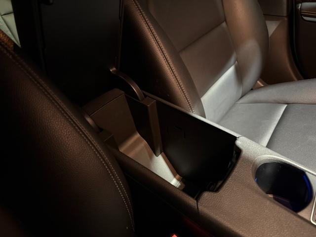 GLAクラス GLA220 4マチック 当社下取り プレミアムP 黒本革 パノラマ シートヒーター メモリー付きパワーシート ハーマンカードン アンビエントライト Apple Car play レーダーセーフティパッケージ 認定中古車保障(18枚目)