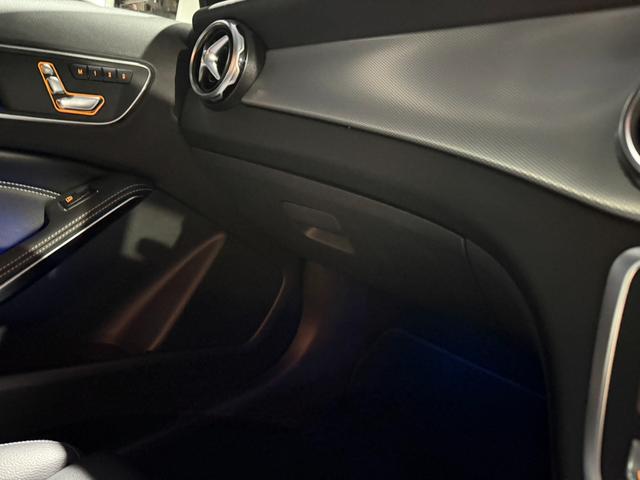 GLAクラス GLA220 4マチック 当社下取り プレミアムP 黒本革 パノラマ シートヒーター メモリー付きパワーシート ハーマンカードン アンビエントライト Apple Car play レーダーセーフティパッケージ 認定中古車保障(29枚目)