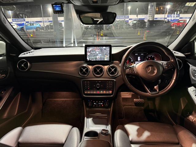 GLAクラス GLA220 4マチック 当社下取り プレミアムP 黒本革 パノラマ シートヒーター メモリー付きパワーシート ハーマンカードン アンビエントライト Apple Car play レーダーセーフティパッケージ 認定中古車保障(35枚目)