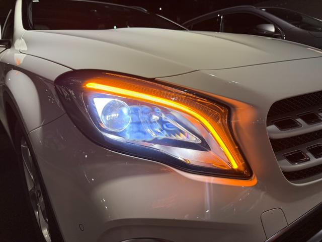 GLAクラス GLA220 4マチック 当社下取り プレミアムP 黒本革 パノラマ シートヒーター メモリー付きパワーシート ハーマンカードン アンビエントライト Apple Car play レーダーセーフティパッケージ 認定中古車保障(41枚目)