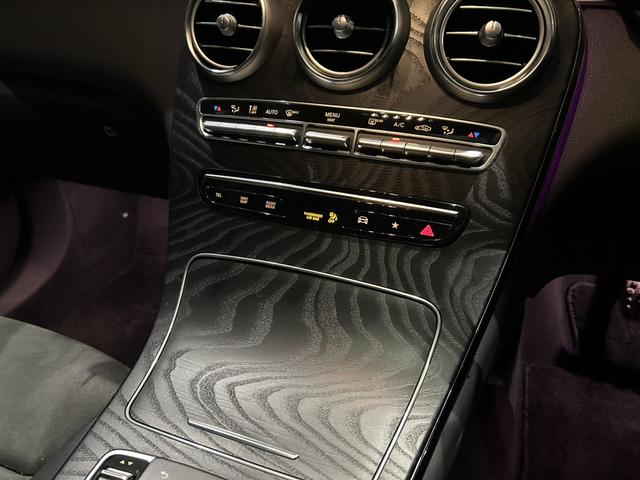 ＧＬＣ ＧＬＣ２２０ｄ　４マチック　ＡＭＧライン　ワンオーナー　弊社下取り　ＡＭＧラインパッケージ　パノラミックスライディングルーフ　２０インチアルミホイール　フットトランクオープナー　前後席シートヒーター　認定中古車保証　アンビエントライト（24枚目）
