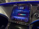 ＥＱＥ３５０　４マチック　ＳＵＶ　ＡＭＧラインパケジ　弊社デモカーアップ／パノラミックスライディングルーフ／ヘッドアップディスプレイ／エアサスペンション／フットトランクオープナー／ＡｐｐｌｅＣａｒＰｌａｙ　アンビエントライト／ＥＱケア／認定中古車保証（17枚目）