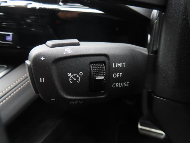 ５０８ ＳＷ　ＧＴライン　ＬＥＤヘッドライト＆テールランプ　１８インチアロイホイール　純正ナビ　ＥＴＣ　ドライブレコーダー　ＰＥＵＧＥＯＴミラースクリーン（Ａｐｐｌｅ　Ｃａｒ　Ｐｌａｙ　／　Ａｎｄｒｏｉｄ　Ａｕｔｏ）（10枚目）