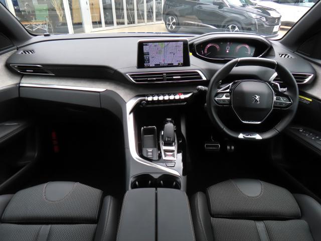 3008 GT ブルーHDi 新車保証継承+認定中古車保証1年 パノラミックサンルーフ 純正ナビゲーション フロントシートヒーター(3枚目)