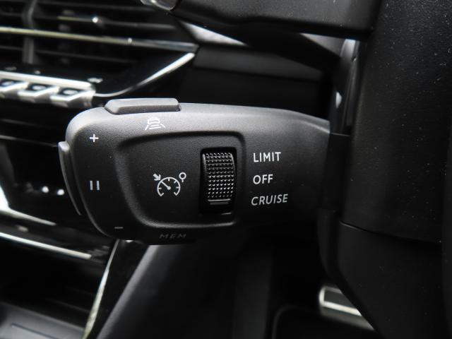 ２０８ ＧＴ　現行モデル！新車保証継承！令和１０／０５迄（8枚目）