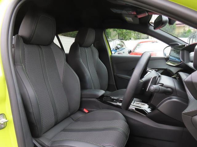 ２０８ ＧＴ　現行モデル！新車保証継承！令和１０／０５迄（11枚目）