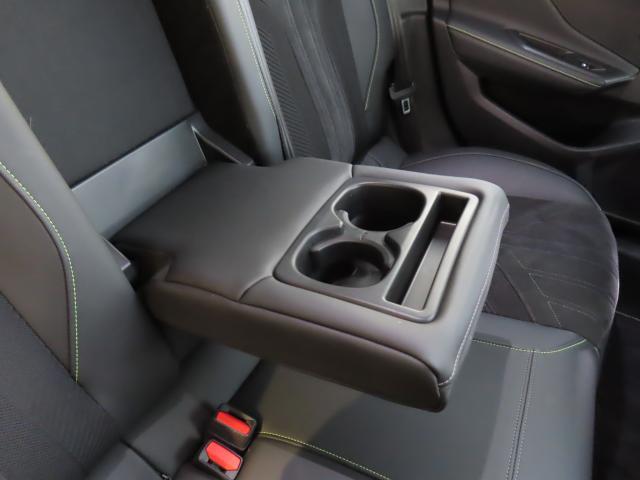 ３０８ ＳＷ　ＧＴ　ブルーＨＤｉ　認定中古車保証１年　パノラミックサンルーフ（12枚目）