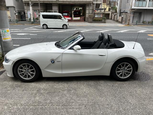 Ｚ４ ロードスター２．５ｉ　電動オープン　キーレス２個（9枚目）