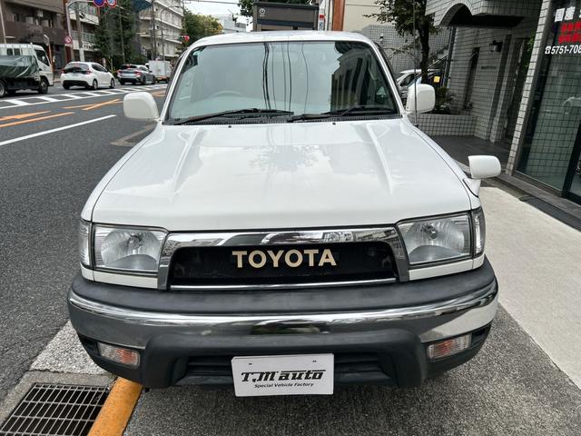 ハイラックスサーフ スポーツランナー 2WD ナローボディ 社外ホイール 2インチリフトUPLEDヘッドライト シートカバー(2枚目)