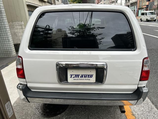 ハイラックスサーフ スポーツランナー 2WD ナローボディ 社外ホイール 2インチリフトUPLEDヘッドライト シートカバー(6枚目)