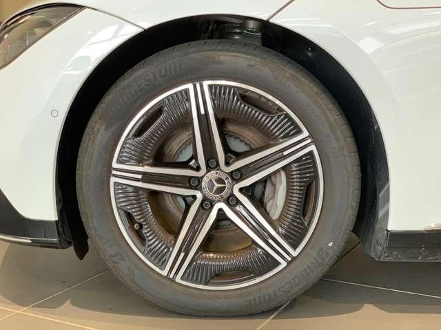 ＥＱＥ ＥＱＥ３５０＋　ＡＭＧラインパッケージ　認定中古車　ＭＰ２０２３０１　ＡＭＧ－Ｌ／エクスＰＫＧ／エナジャイジング　オートマチックハイビーム　全周囲カメラ　障害物センサー　エアサスペンション　ＥＴＣ　本革シート　電動シート　シートヒーター（37枚目）
