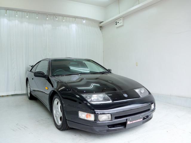 フェアレディＺ ３００ＺＸ　３オーナー　中期型　フルノーマル車　Ｔバールーフ　整備記録簿合計２３枚　新車保証書　取扱説明書　純正ウイング　純正１６ＡＷ　純オーディオ　ＥＴＣ　フォグランプ　電動格納ミラー　純正クロック　トノカバー（3枚目）