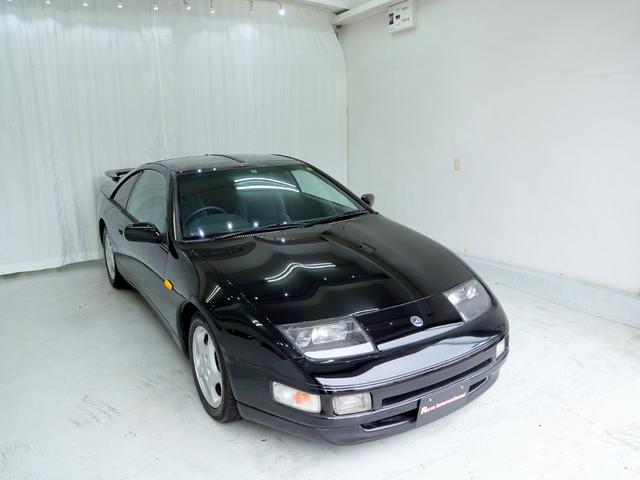 フェアレディＺ ３００ＺＸ　３オーナー　中期型　フルノーマル車　Ｔバールーフ　整備記録簿合計２３枚　新車保証書　取扱説明書　純正ウイング　純正１６ＡＷ　純オーディオ　ＥＴＣ　フォグランプ　電動格納ミラー　純正クロック　トノカバー（5枚目）