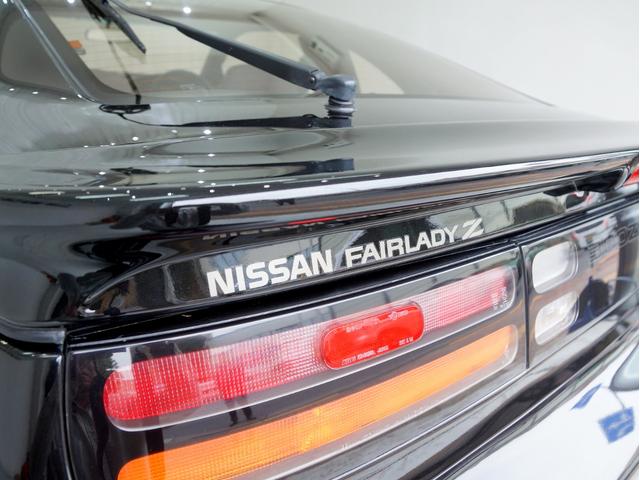 フェアレディＺ ３００ＺＸツインターボ　修復歴軽度　ノーマル車　Ｔバールーフ　希少７３２ブラックパールＭカラー　車検長　純正リヤウイング新品交換済　純１６ＡＷ　パワーシート　純クロック　革ステアリング　電ミラー　フォグ　クルコン　トノカバー（50枚目）