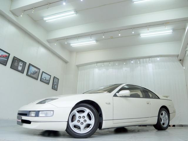 フェアレディZ 300ZX Tバールーフ OPカラー 新車保証書 社外キーレス スペアチタンキー 整備記録簿19枚 レザーパワーシート 中期型ウイング 純OPリヤウインドウスクリーン 純16AW オーディオ レーダー 電格ミラー(6枚目)